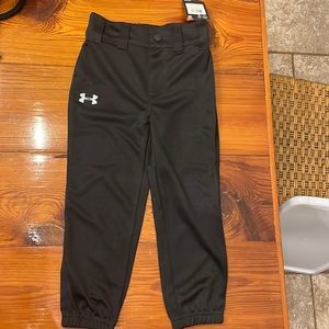 UA size 4 baseball pants